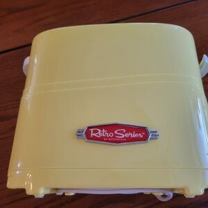 Nostalgic hot dog toaster, cooks the hot dog warms the bun Quick & easy no mess